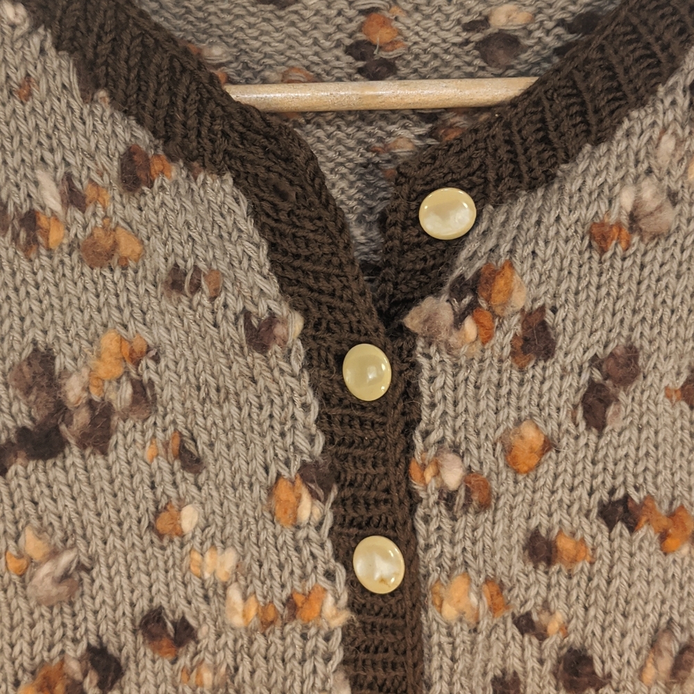 Vintage handmade brown popcorn knit cardigan - Picture 5 of 5